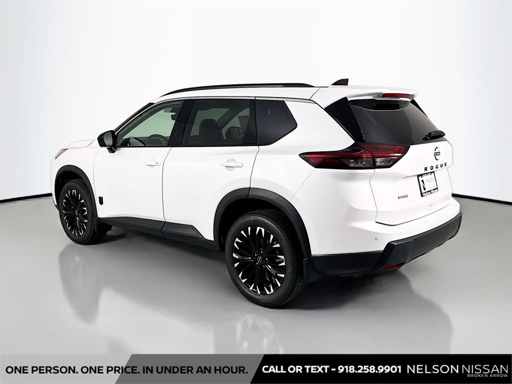 New 2026 Nissan Rogue Dark Armor FWD image 7