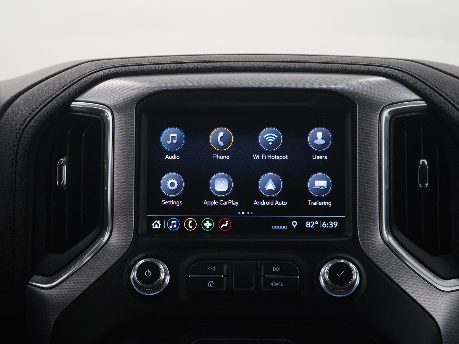 Used 2019 GMC Sierra 1500 SLT w/ Driver Alert Package I AWD/4WD image 18