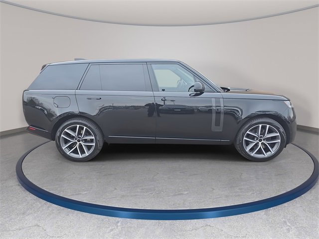 New 2026 Land Rover Range Rover Long Wheelbase Autobiography image 4