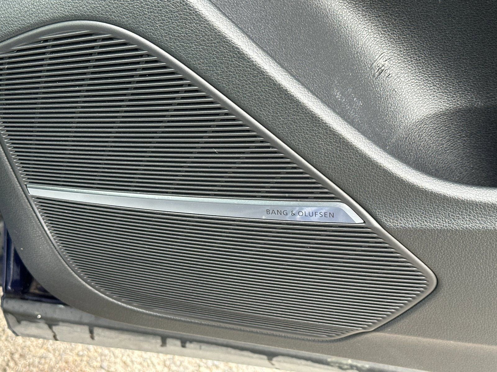 Used 2019 Audi Q8 Premium Plus w/ Premium Plus image 21