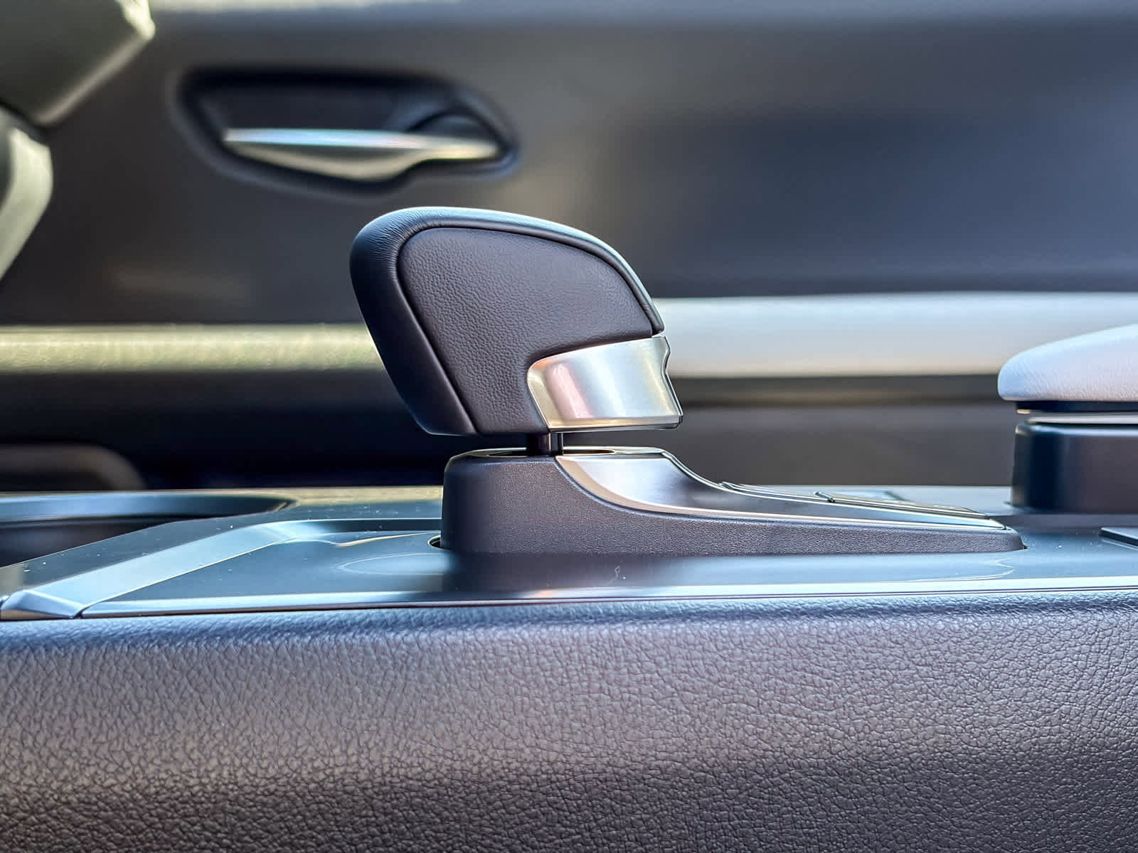 New 2026 Lexus UX 300h FWD image 24