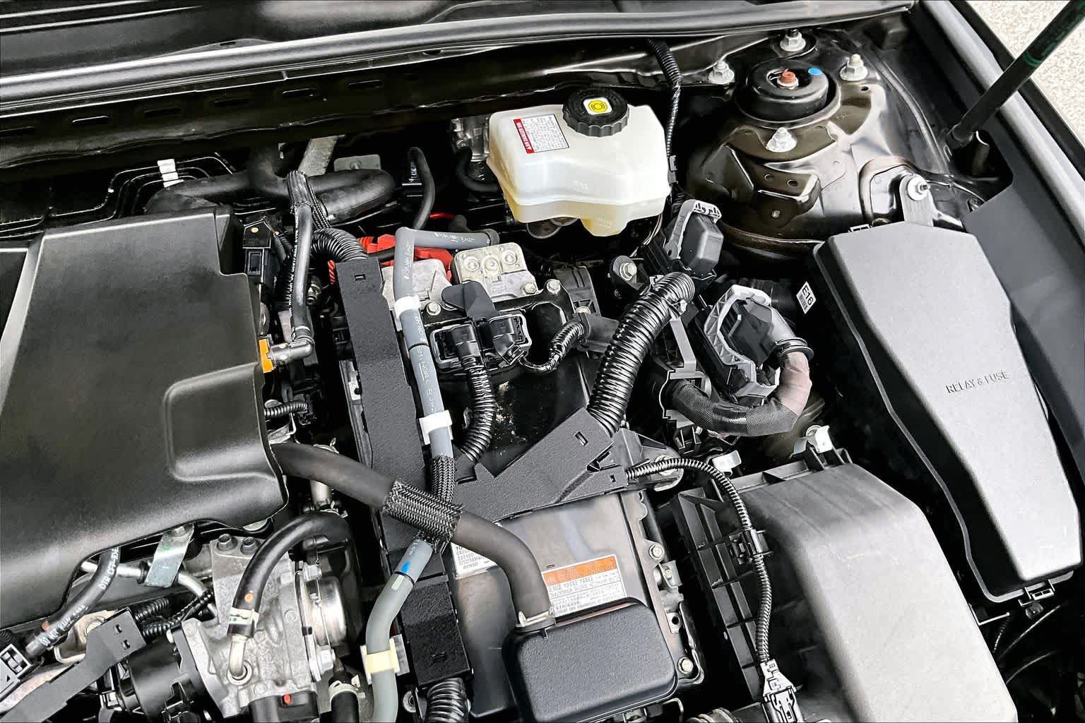 Used 2022 Toyota Avalon XSE FWD image 33