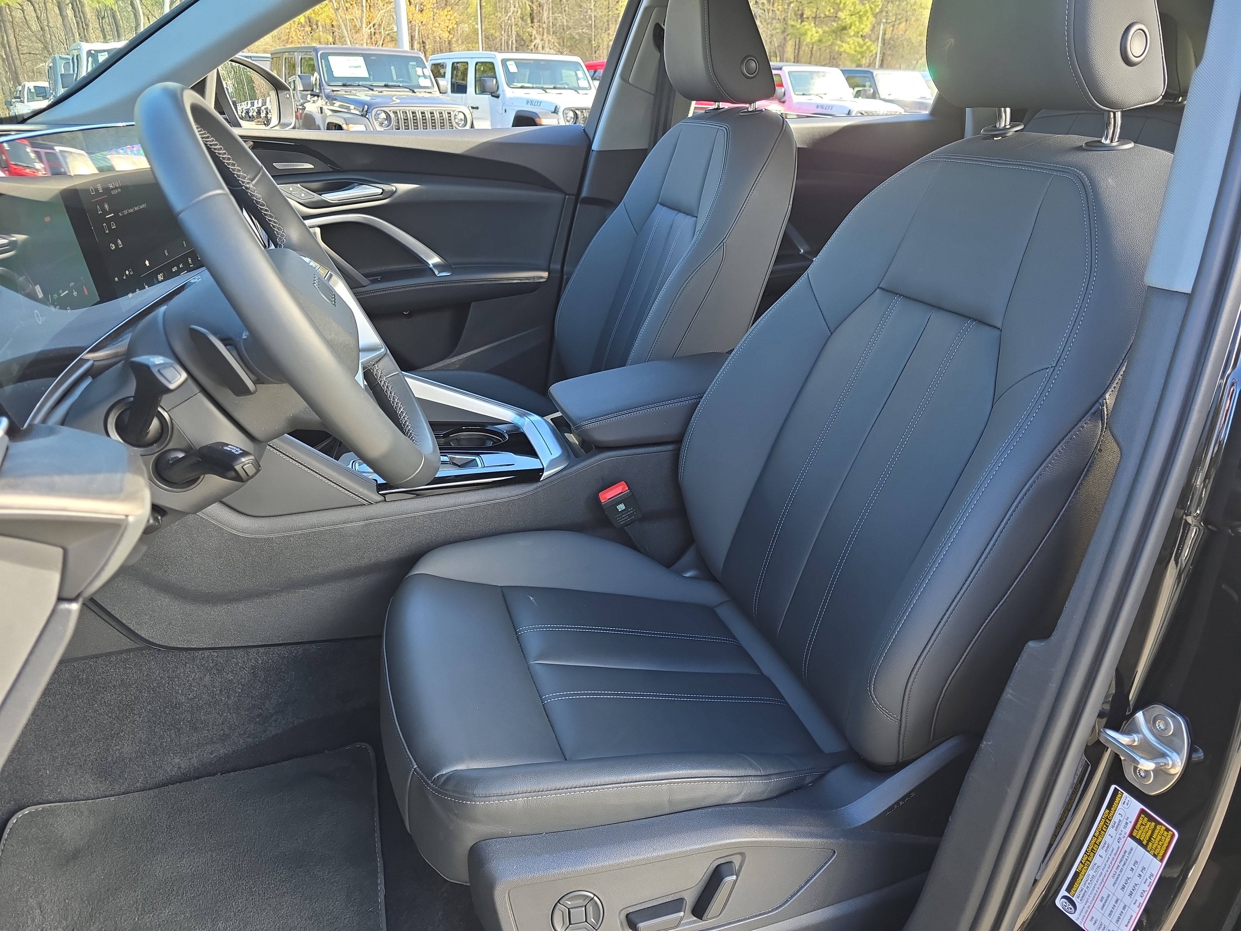 Certified 2025 Audi Q5 Premium Plus w/ Premium Plus image 15