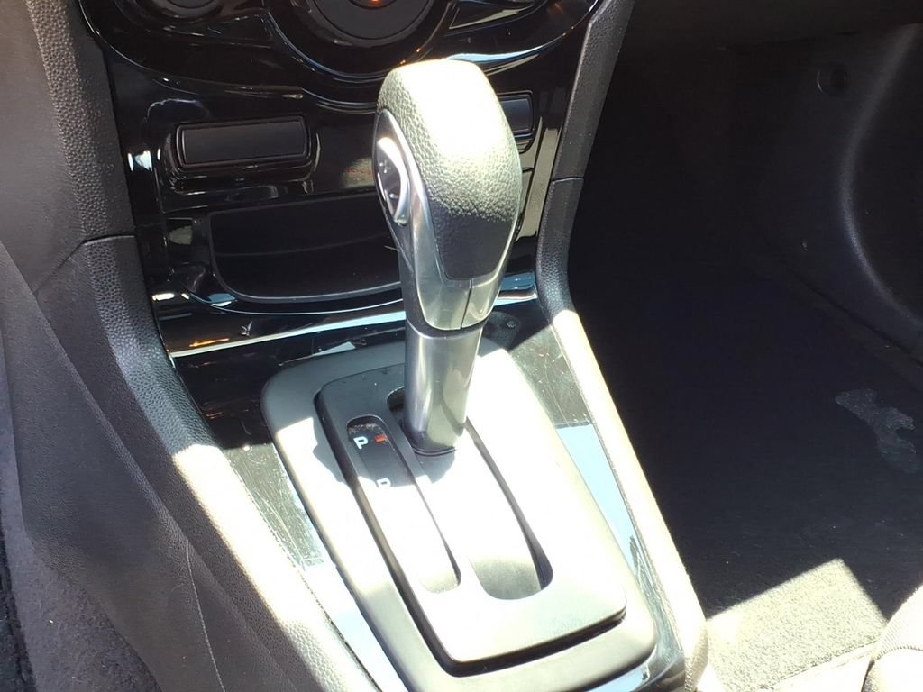 Used 2019 Ford Fiesta ST-Line FWD image 13