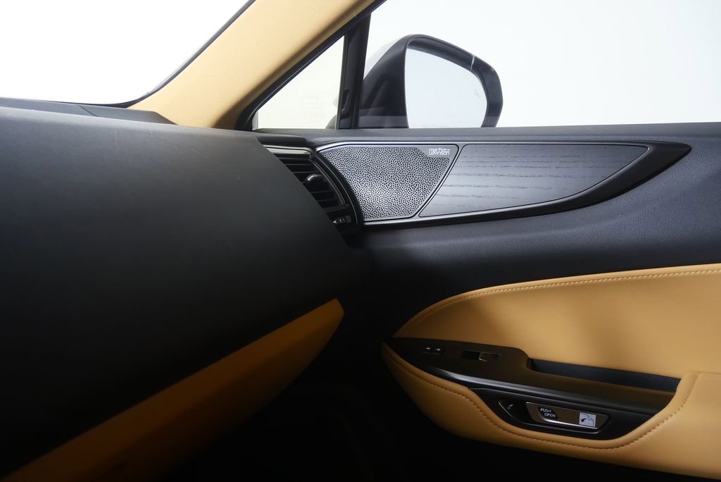 Used 2024 Lexus NX 300h AWD w/ Luxury Package image 30