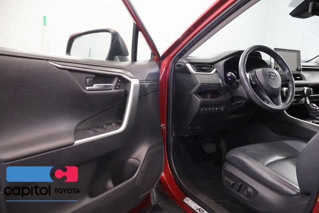 Used 2022 Toyota RAV4 Limited AWD/4WD image 8