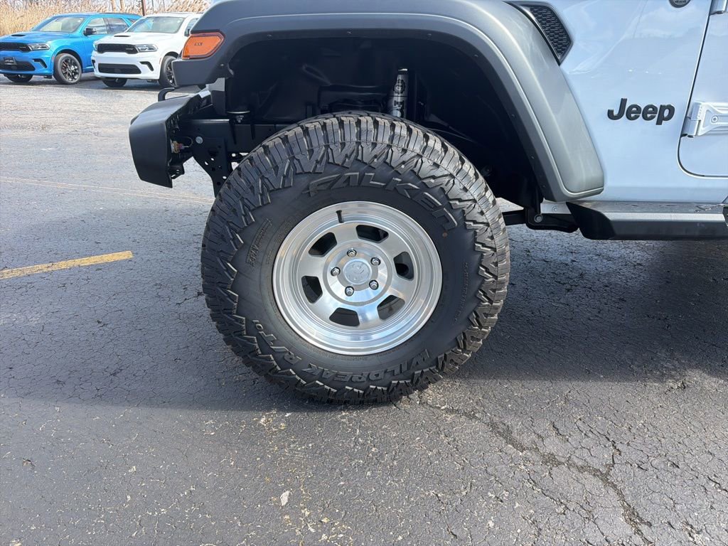 Certified 2025 Jeep Wrangler Sport image 10
