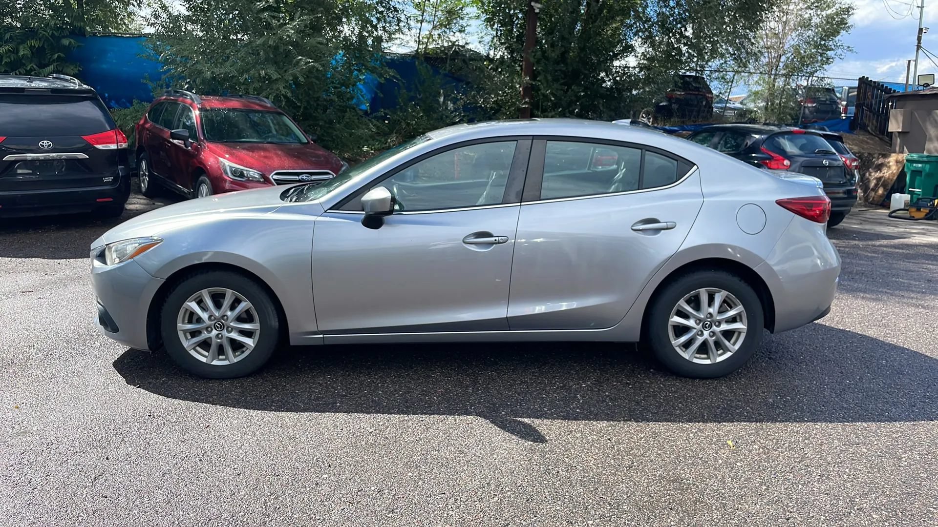 Used 2015 MAZDA MAZDA3 i Grand Touring FWD image 3