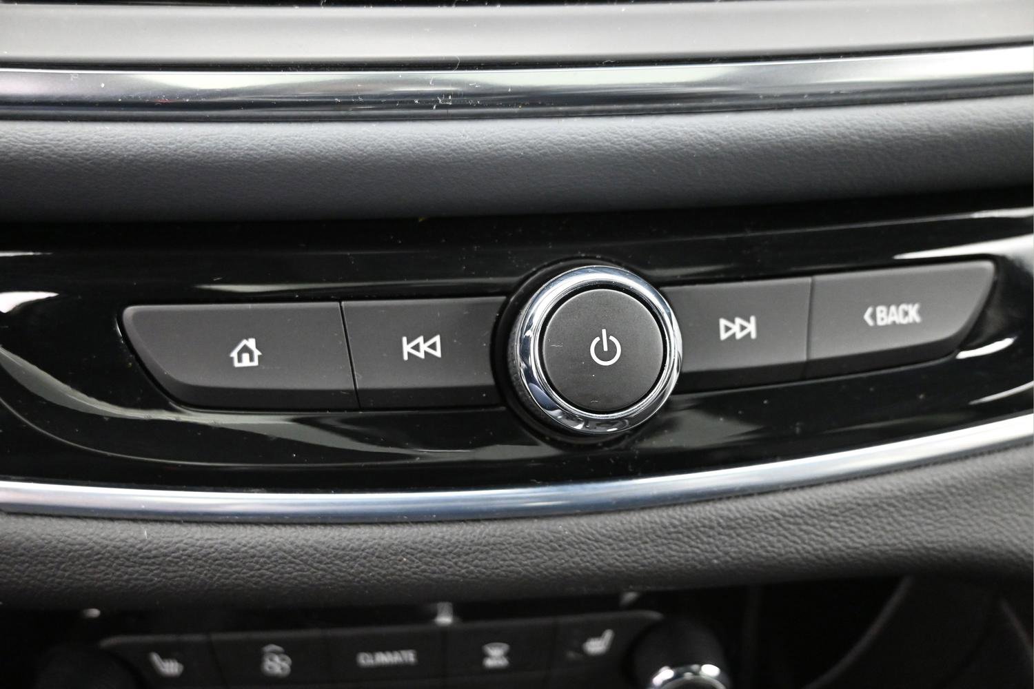 Used 2021 Buick Enclave Essence w/ Sun And Navigation Package image 23