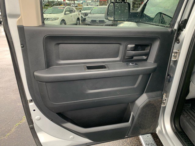 Used 2018 RAM 2500 Tradesman w/ Chrome Appearance Group image 14