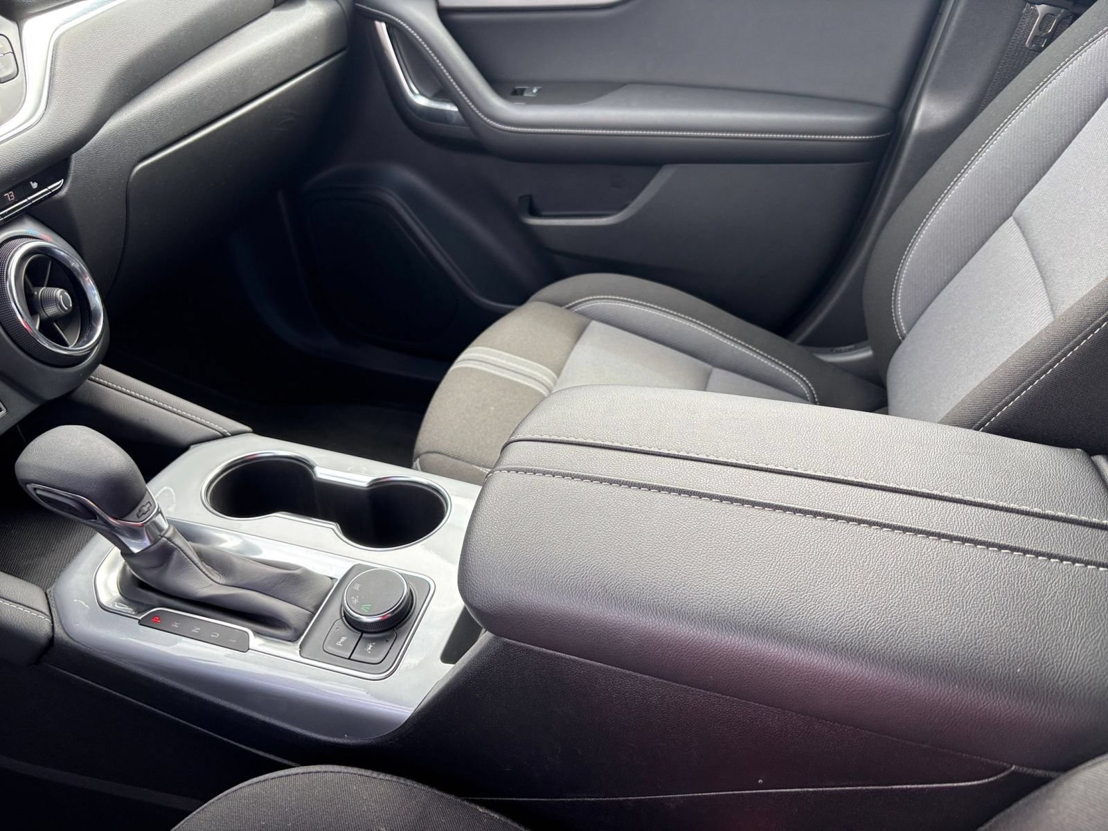 Used 2026 Chevrolet Blazer LT FWD image 41