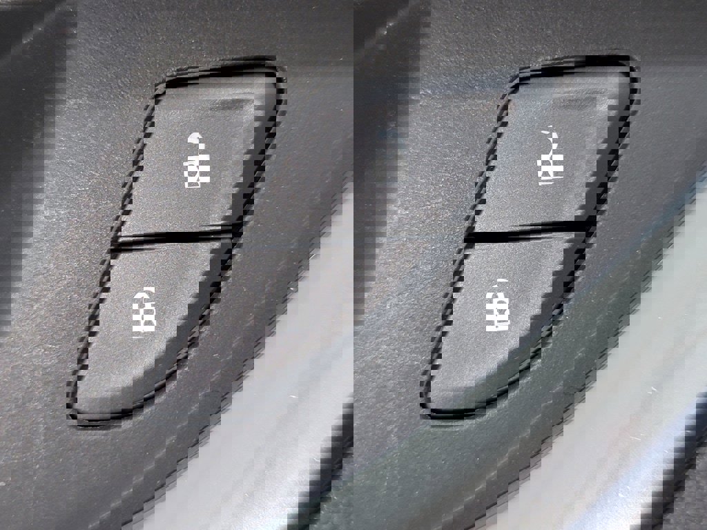 Used 2020 Buick Enclave Avenir w/ Avenir Technology Package image 22