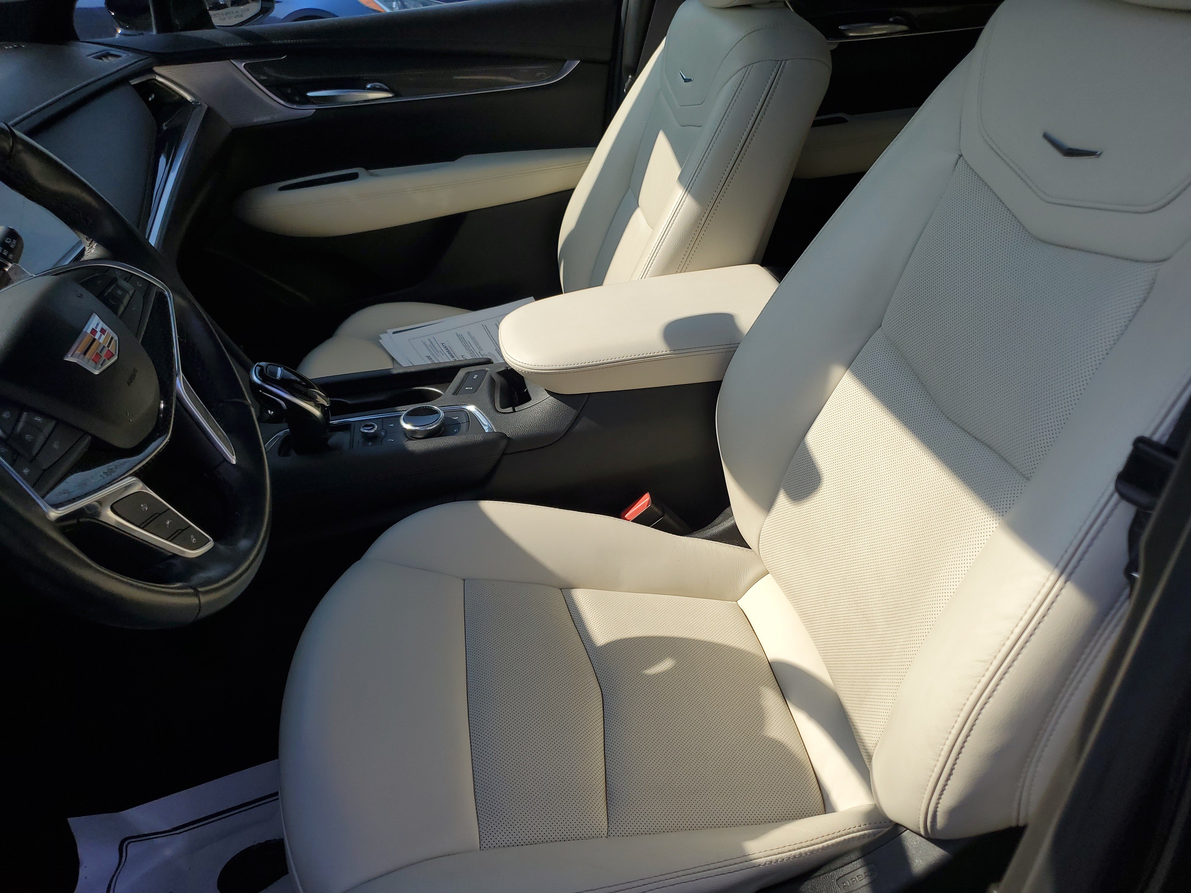 Used 2021 Cadillac XT5 Sportv AWD/4WD image 16