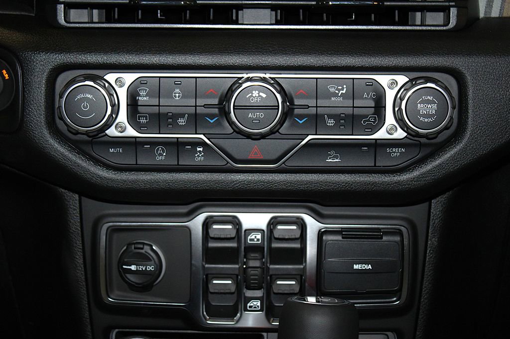 New 2026 Jeep Wrangler Unlimited Sport image 19