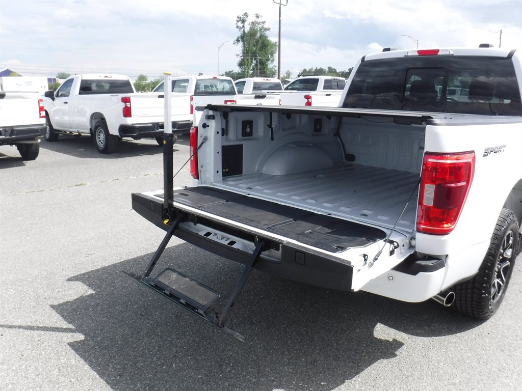 Used 2023 Ford F150 XLT w/ Equipment Group 302A High RWD image 11