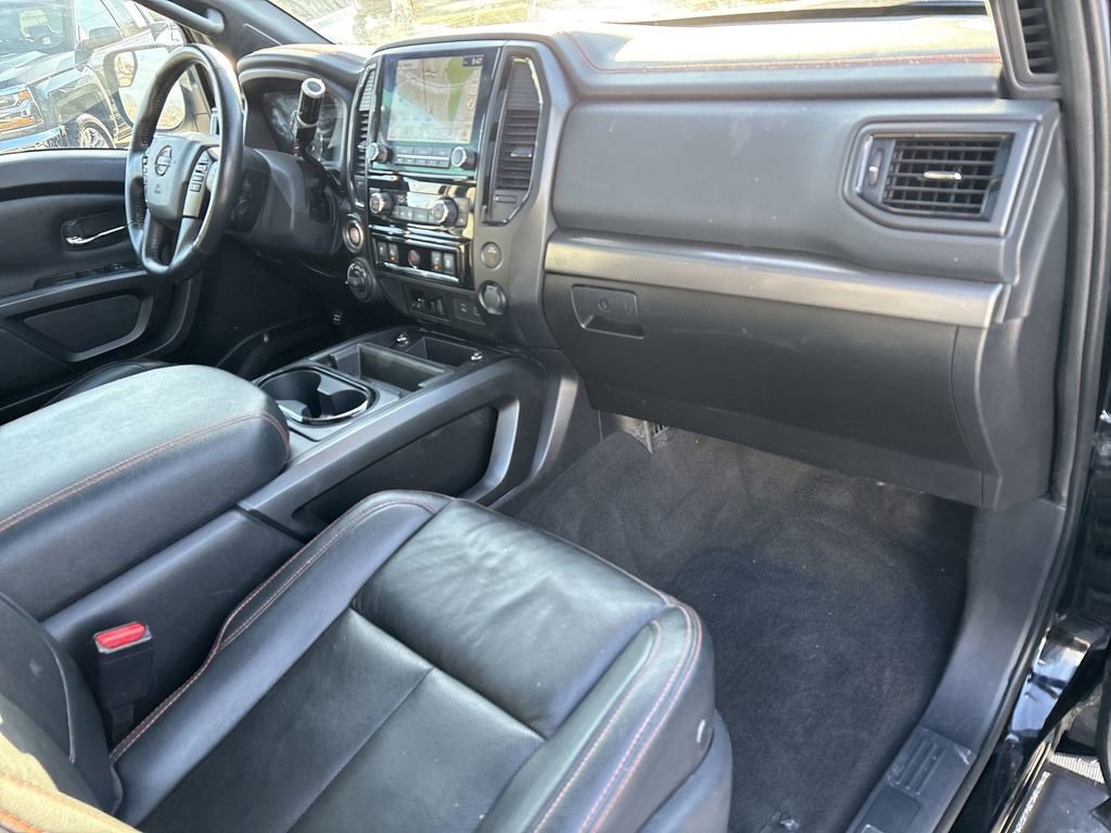 Used 2024 Nissan Titan PRO-4X w/ Pro-4x Convenience Package image 33