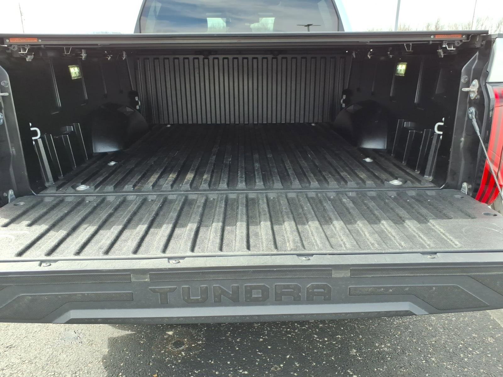 Used 2022 Toyota Tundra Limited w/ Power Package image 5