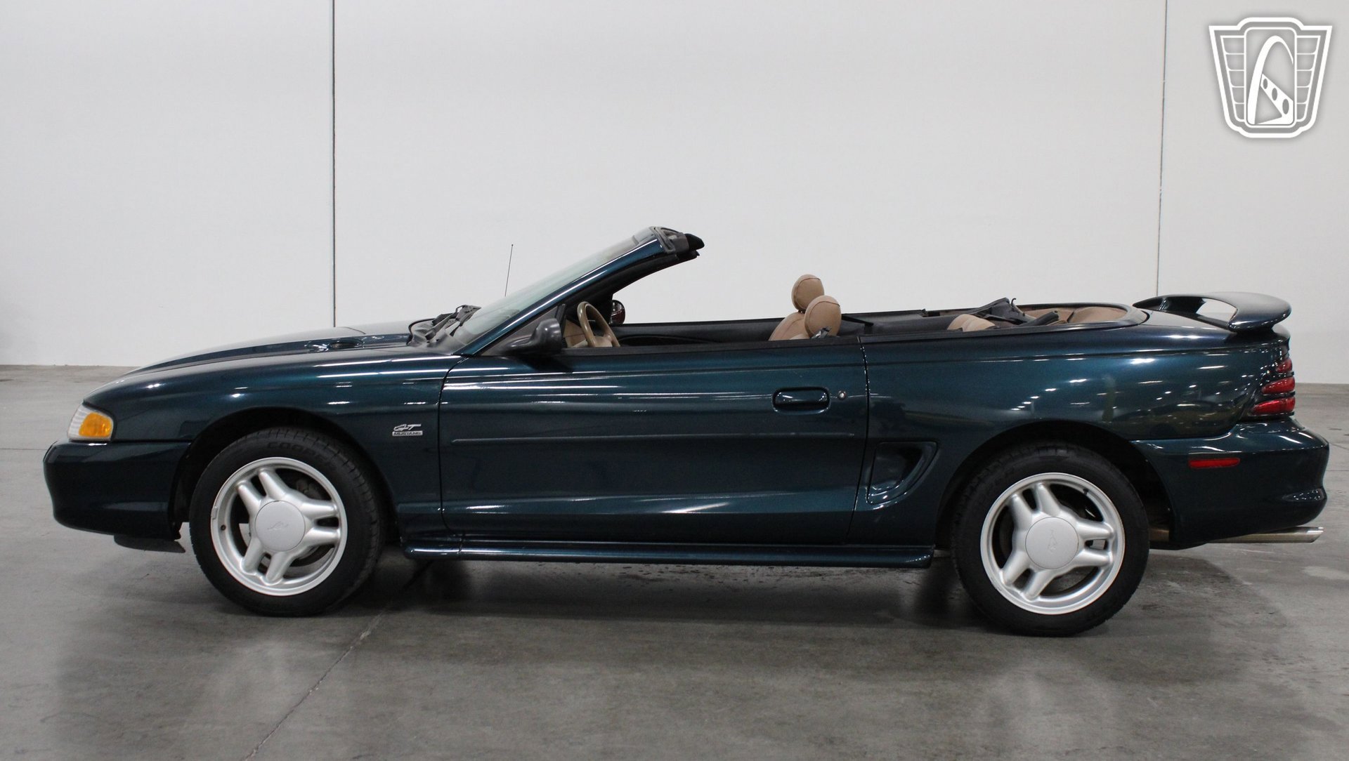 Used 1995 Ford Mustang GT RWD image 12