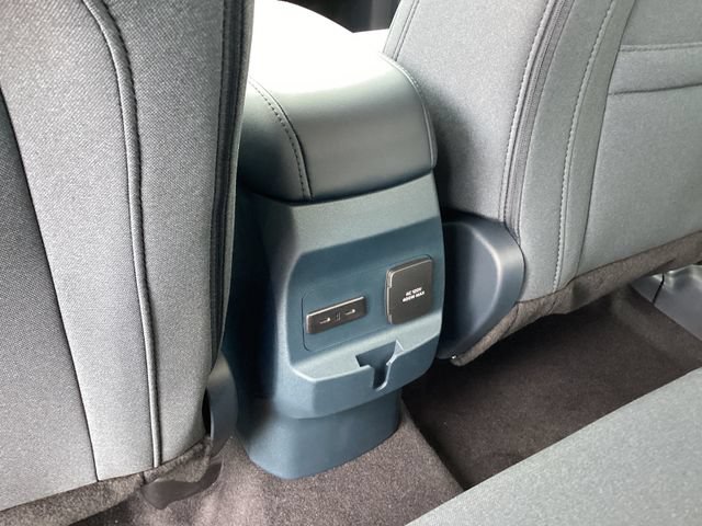 New 2026 Ford Maverick XLT w/ XLT Luxury Package FWD image 19