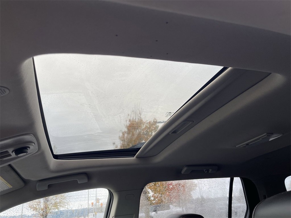 Used 2016 GMC Terrain SLT w/ Open Road Package image 18