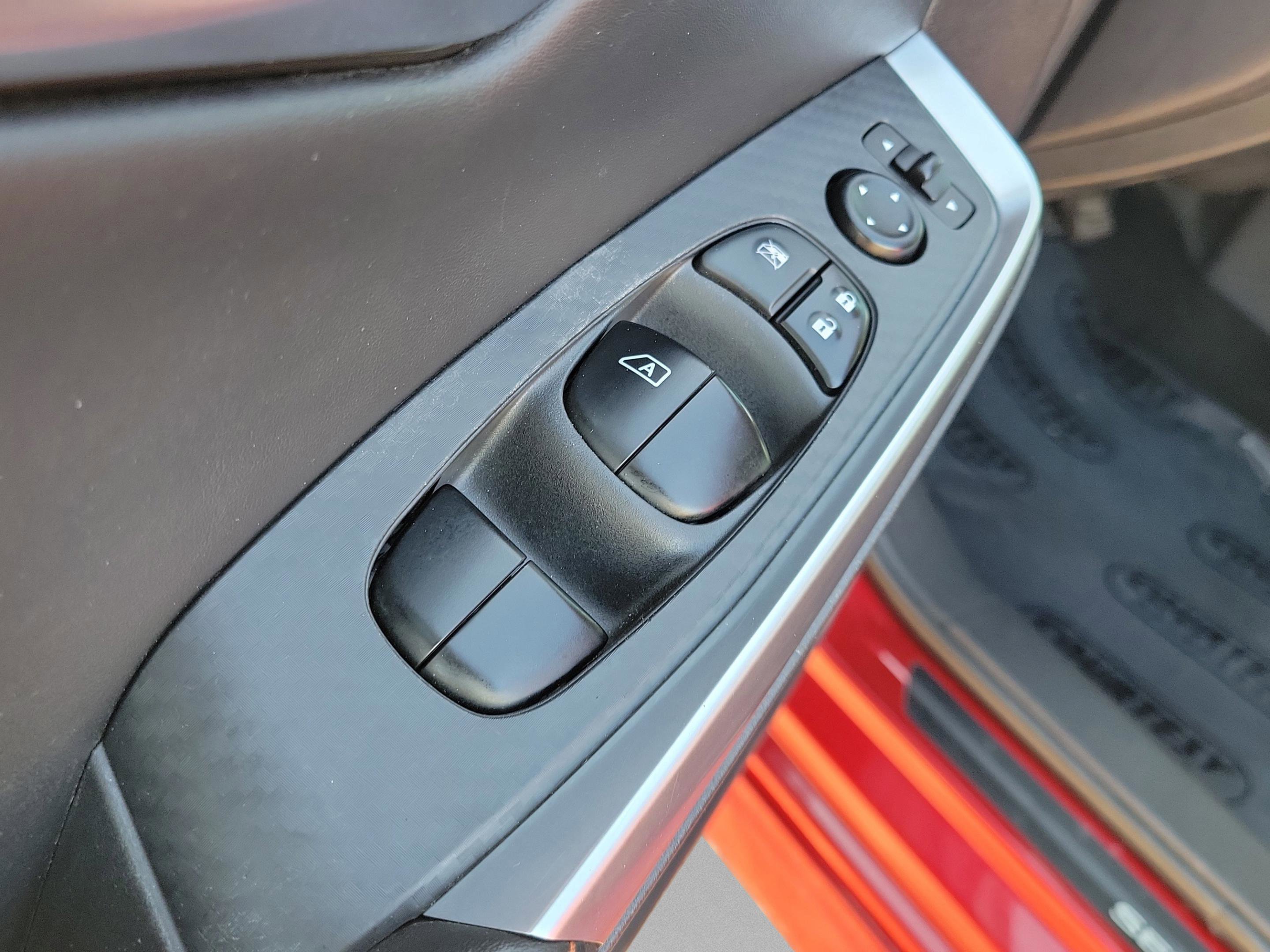 Used 2021 Nissan Sentra SR image 18