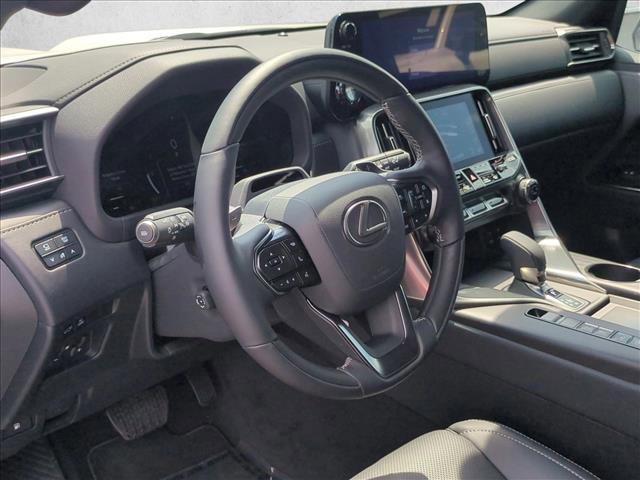 New 2025 Lexus LX 700h Luxury image 3