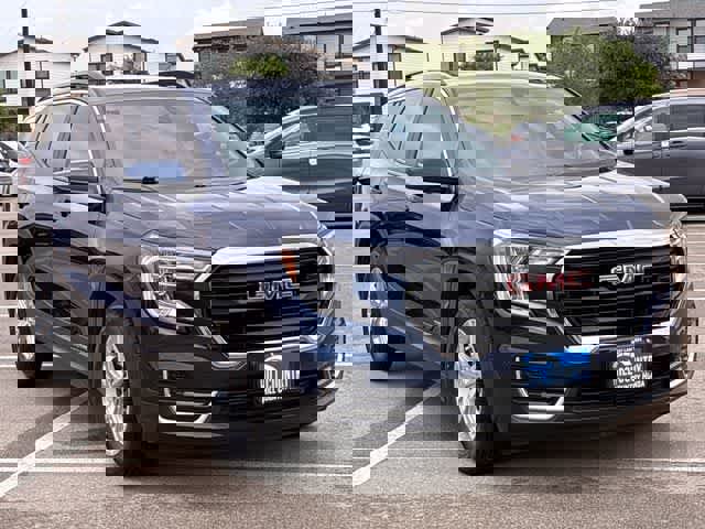 Used 2022 GMC Terrain SLE w/ Driver Convenience Package image 8