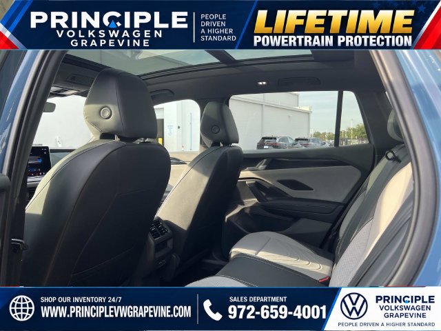 Used 2025 Volkswagen Tiguan SE R-Line AWD/4WD image 24