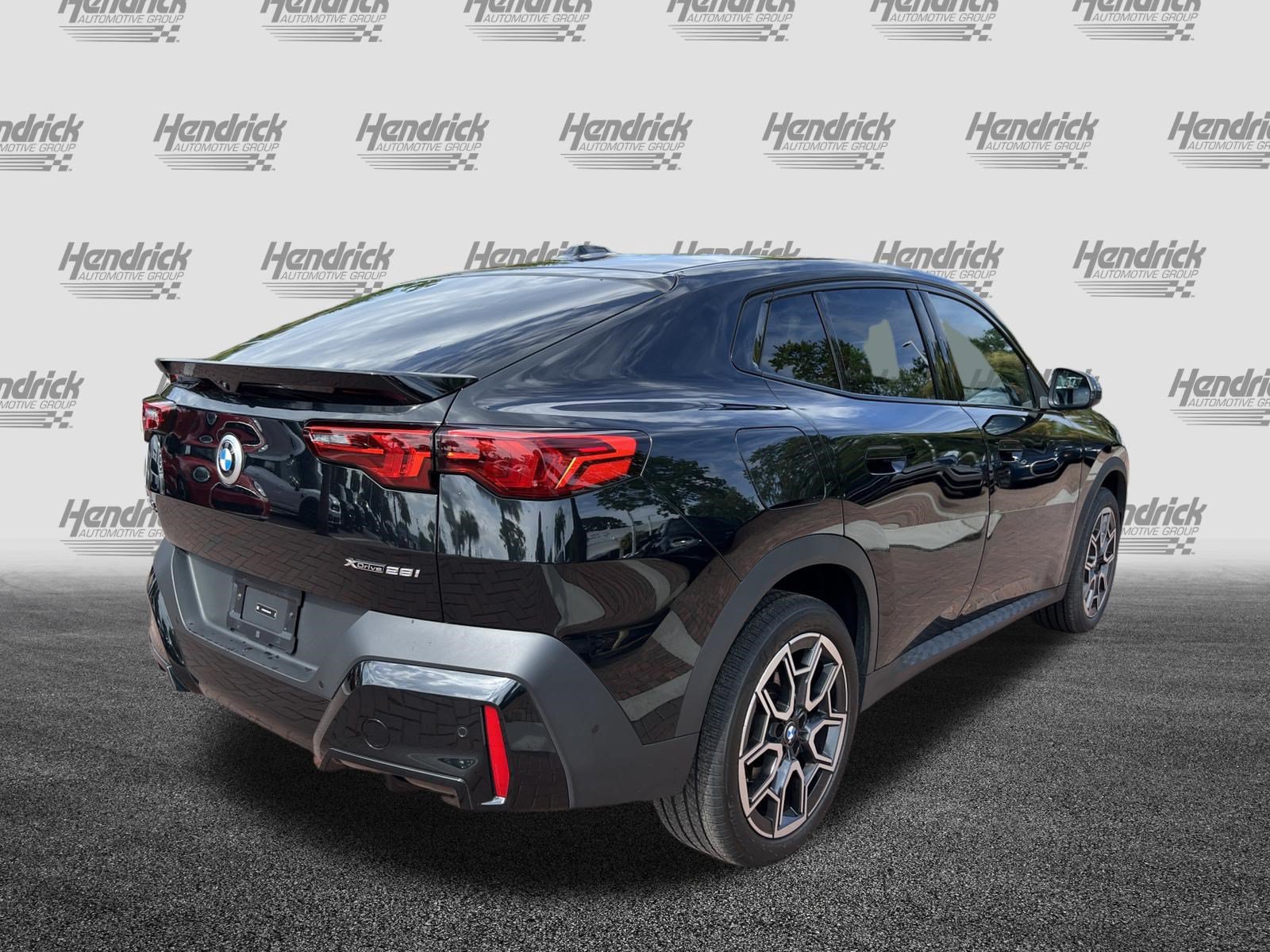 Certified 2025 BMW X2 xDrive28i AWD/4WD image 10