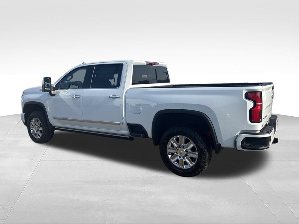 New 2026 Chevrolet Silverado 2500 High Country w/ High Country Premium Package AWD/4WD image 4