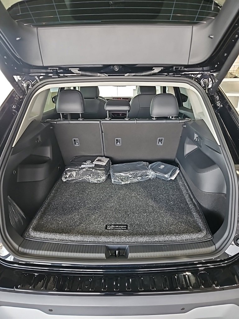 New 2026 Volkswagen Tiguan SE image 19