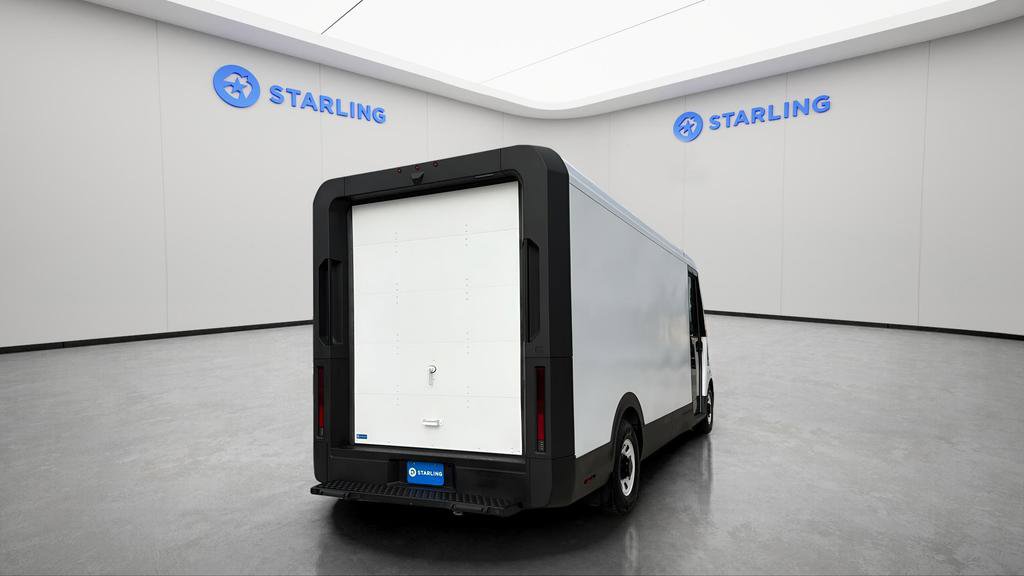 Used 2024 Chevrolet Brightdrop 600 w/ Commercial Equipment Package AWD/4WD image 9