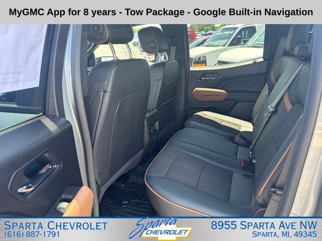 Used 2025 GMC Canyon AT4 AWD/4WD image 29
