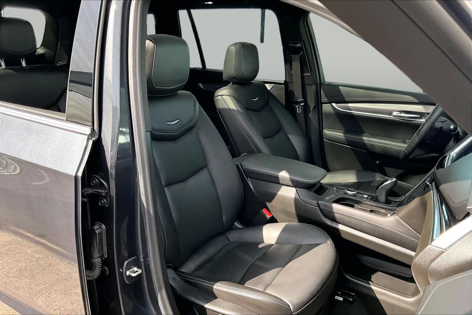 Used 2023 Cadillac XT6 Luxury FWD image 9