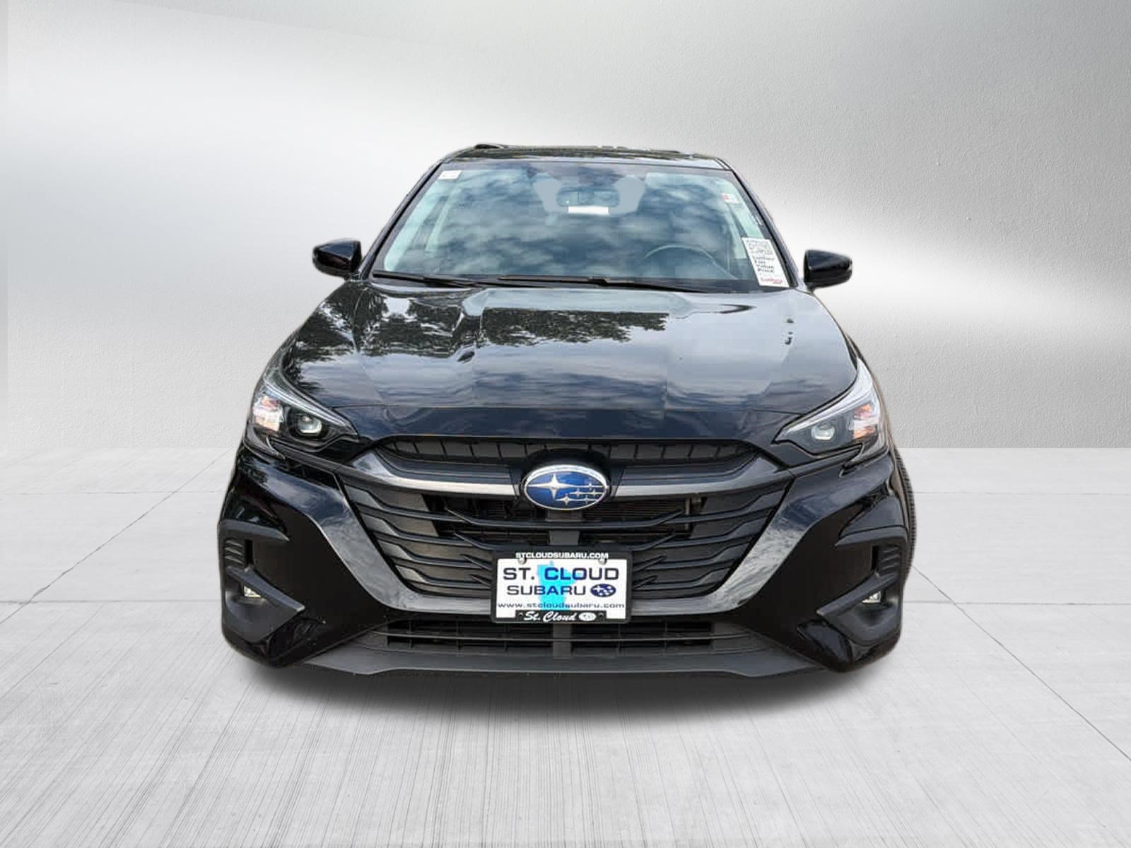 Used 2024 Subaru Legacy Limited AWD/4WD image 2