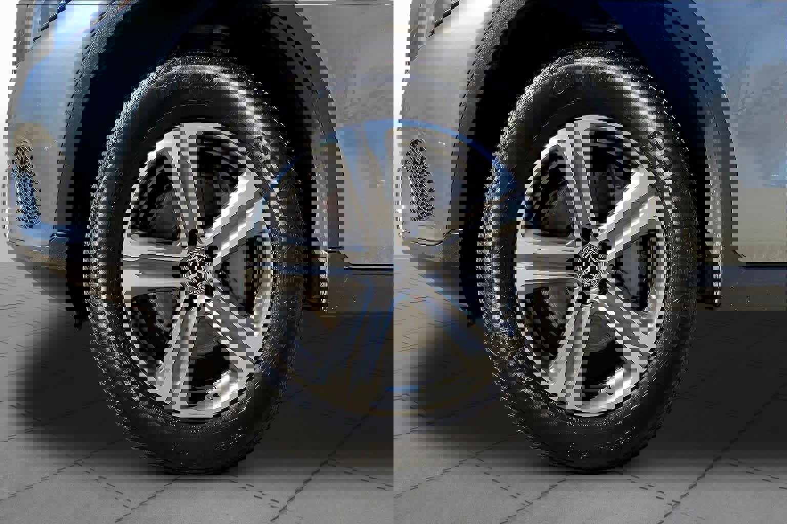 Certified 2019 Mercedes-Benz GLC 300 4MATIC image 11