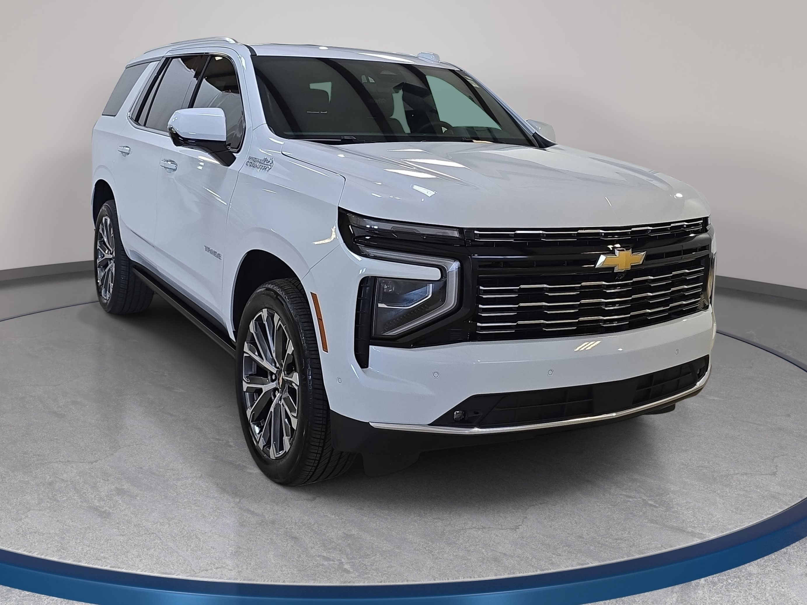 Used 2026 Chevrolet Tahoe High Country AWD/4WD image 4