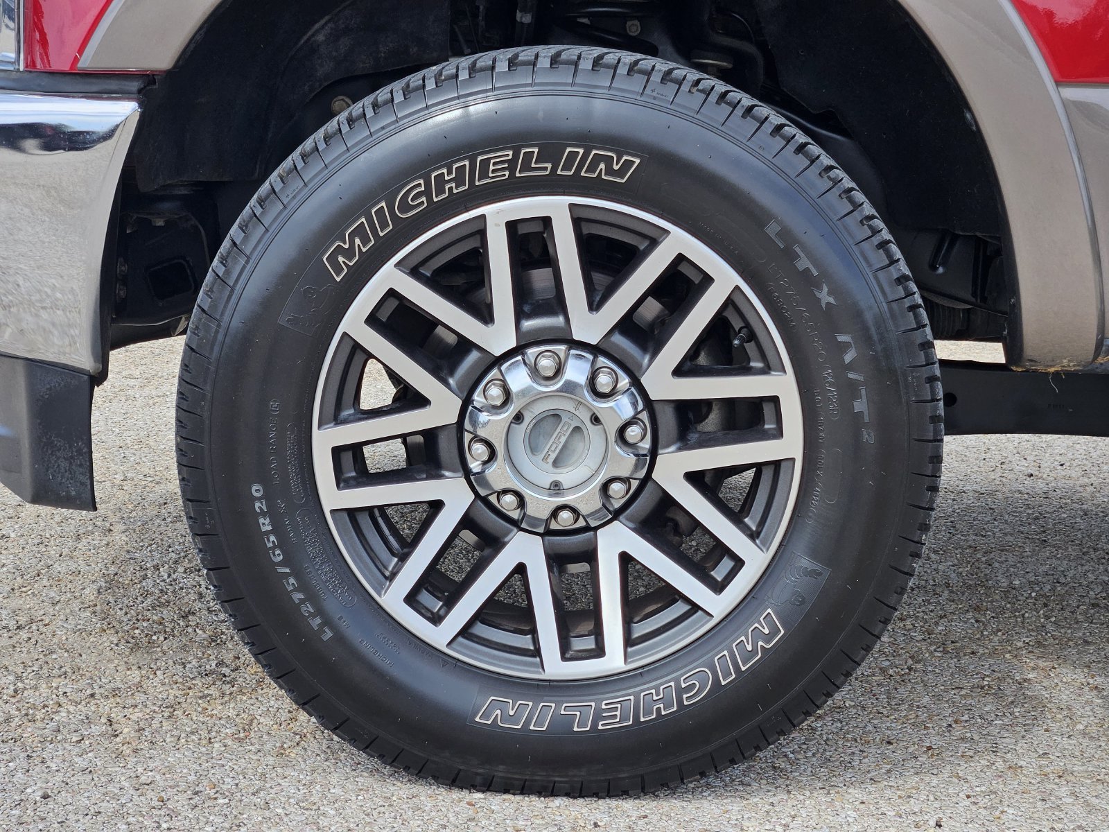 Used 2018 Ford F250 Lariat w/ Lariat Ultimate Package AWD/4WD image 12