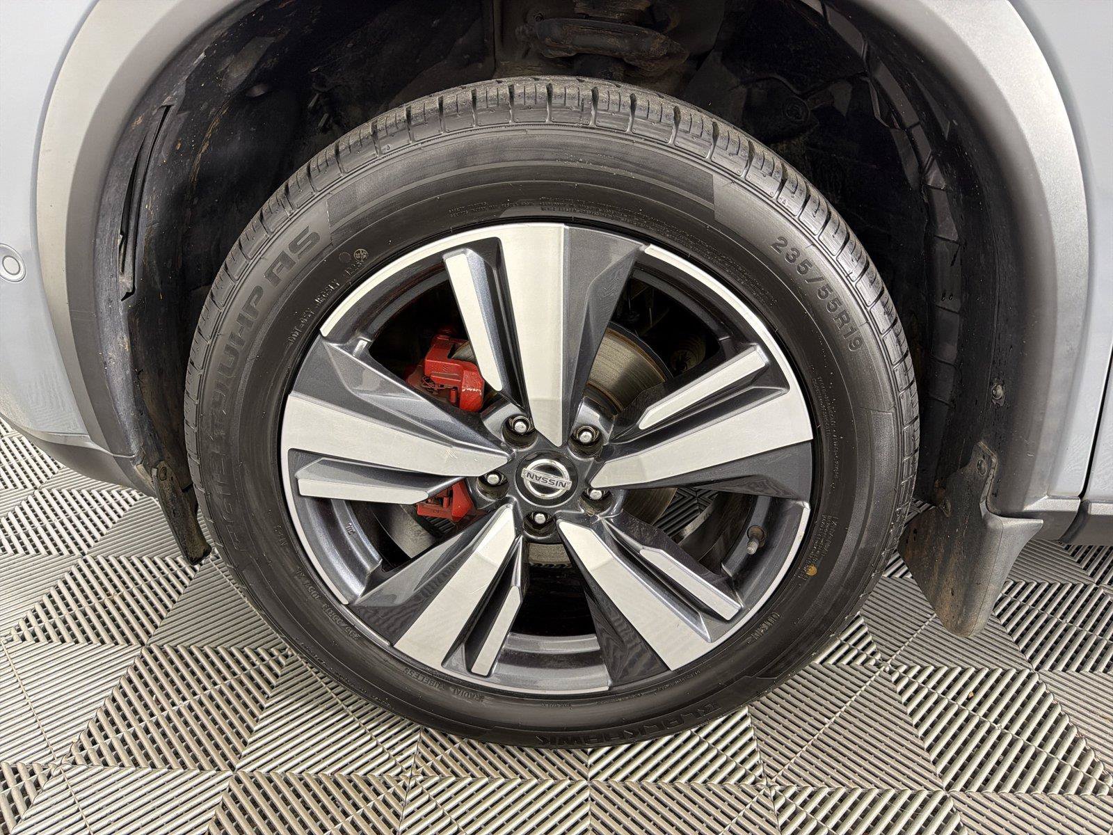 Used 2021 Nissan Rogue Platinum FWD image 9