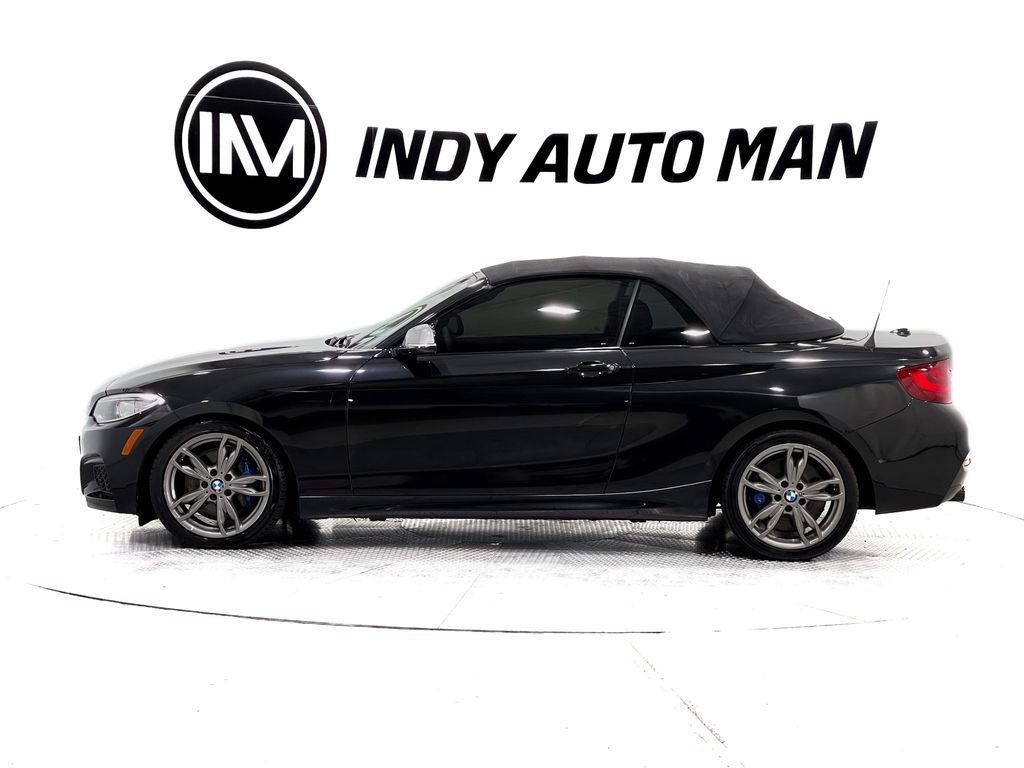 Used 2016 BMW M235i Convertible image 7