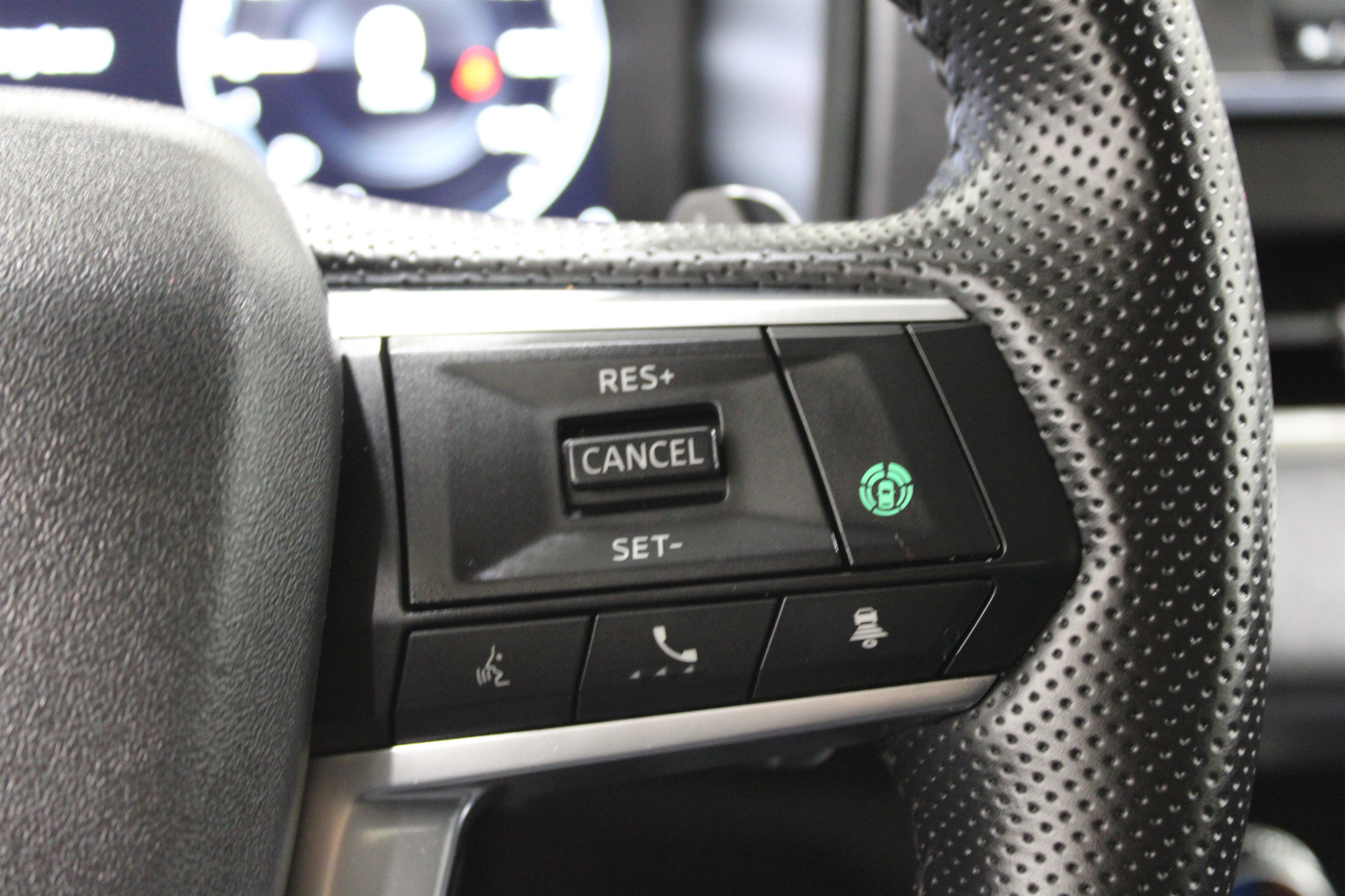 Used 2024 Mitsubishi Outlander SEL image 9