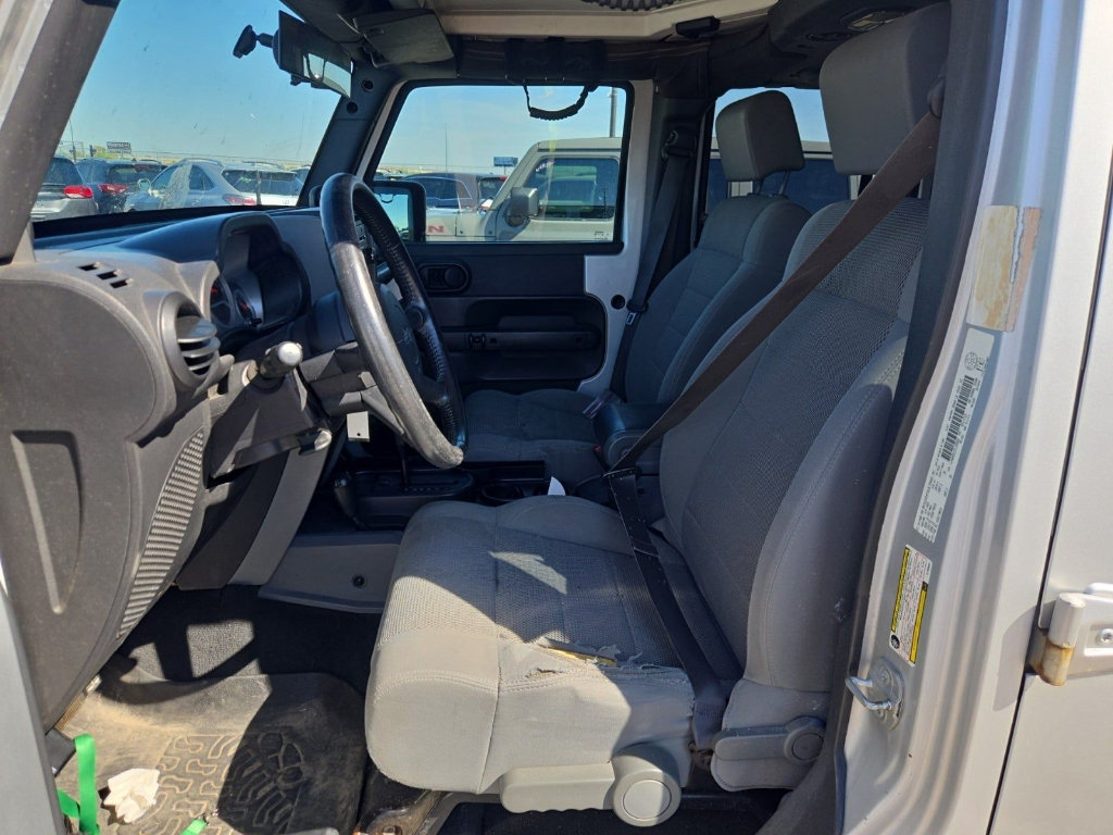 Used 2007 Jeep Wrangler Unlimited Sahara AWD/4WD image 8