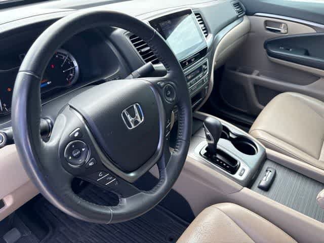 Used 2017 Honda Ridgeline RTL-T image 10