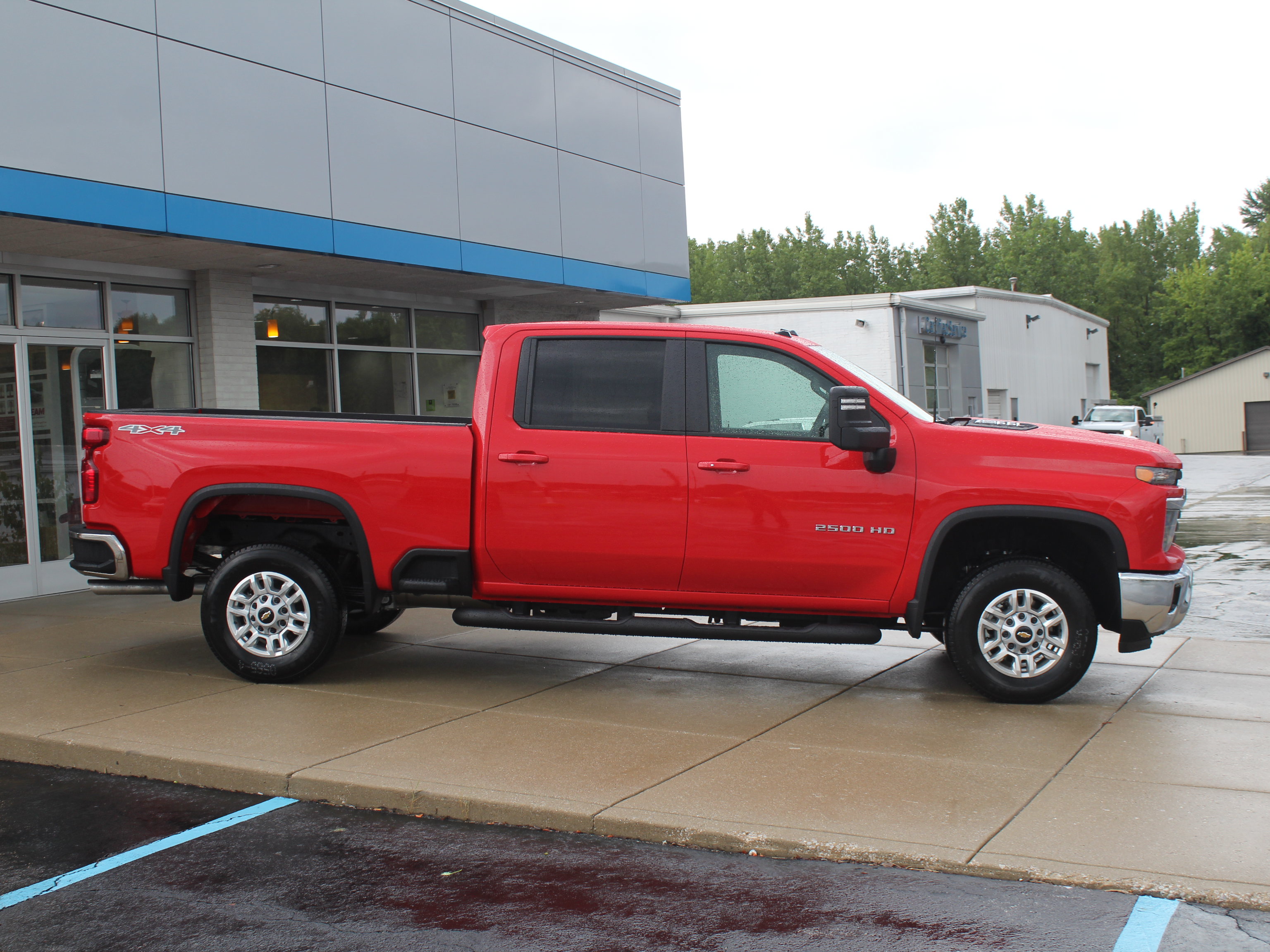 New 2026 Chevrolet Silverado 2500 LT w/ Convenience Package AWD/4WD image 3