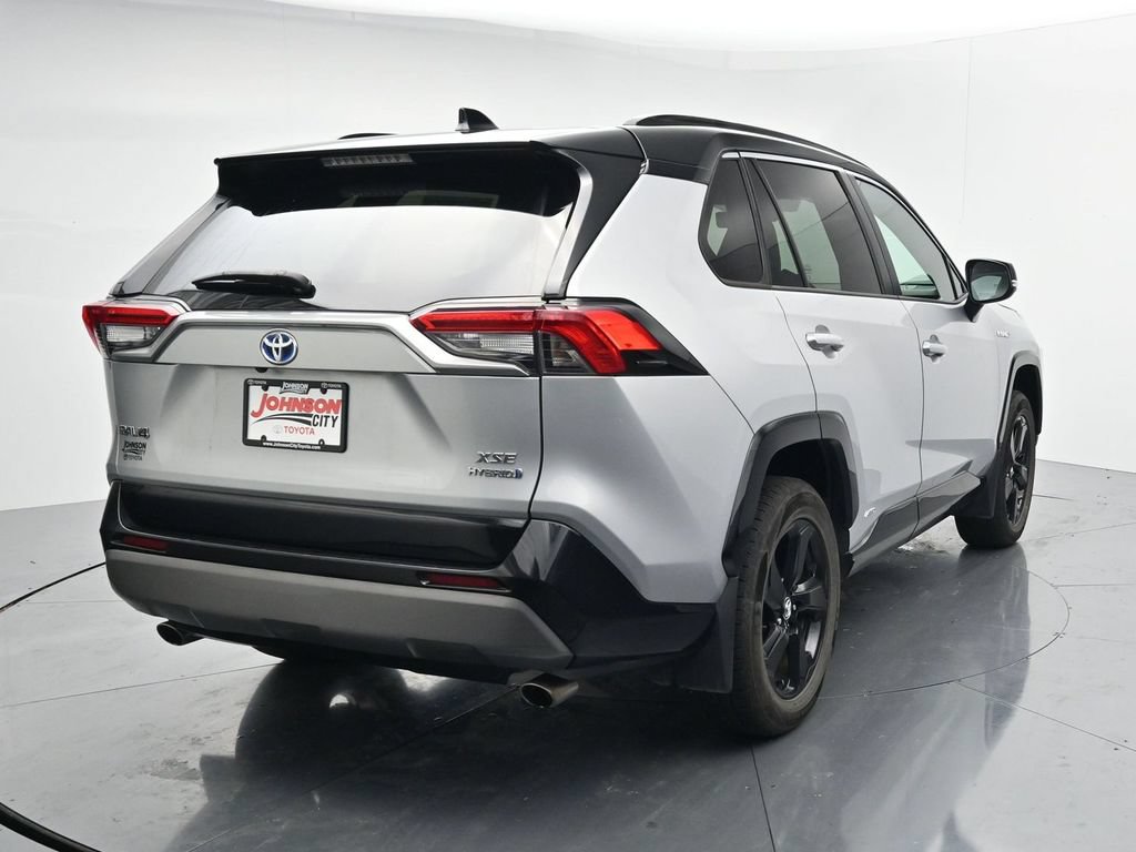 Used 2021 Toyota RAV4 XSE AWD/4WD image 6