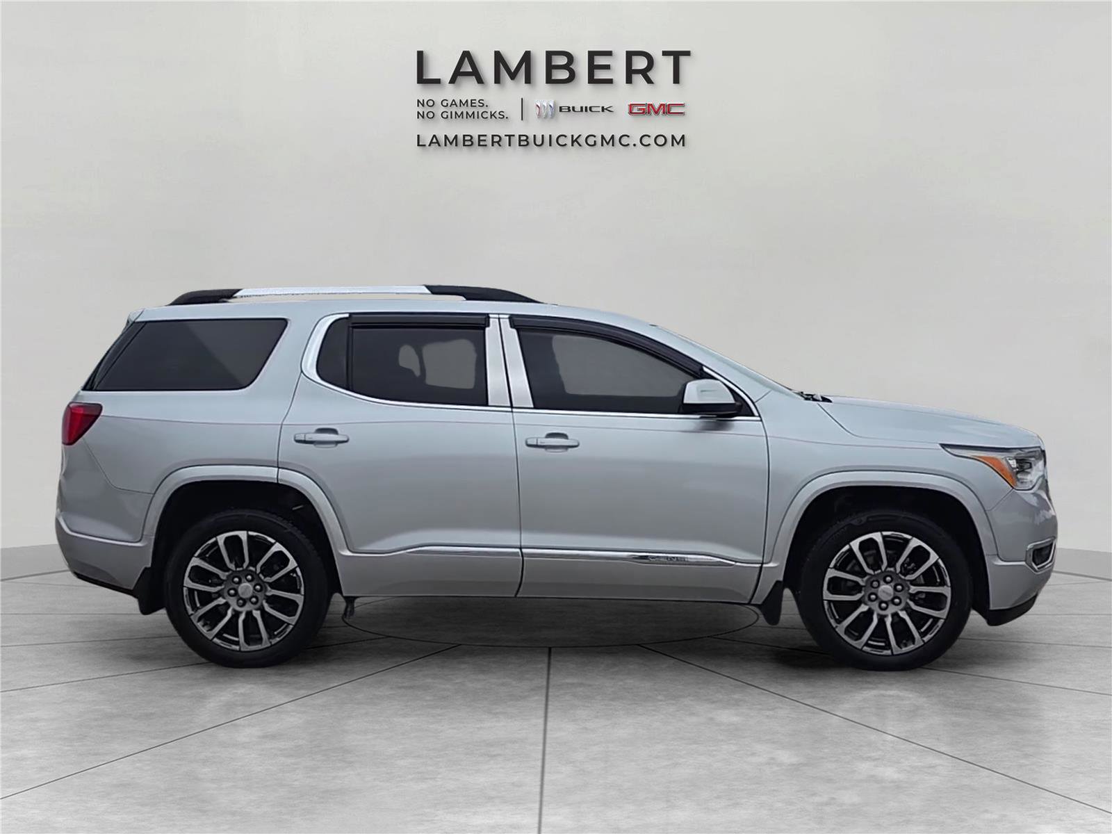 Used 2017 GMC Acadia Denali w/ Technology Package image 5