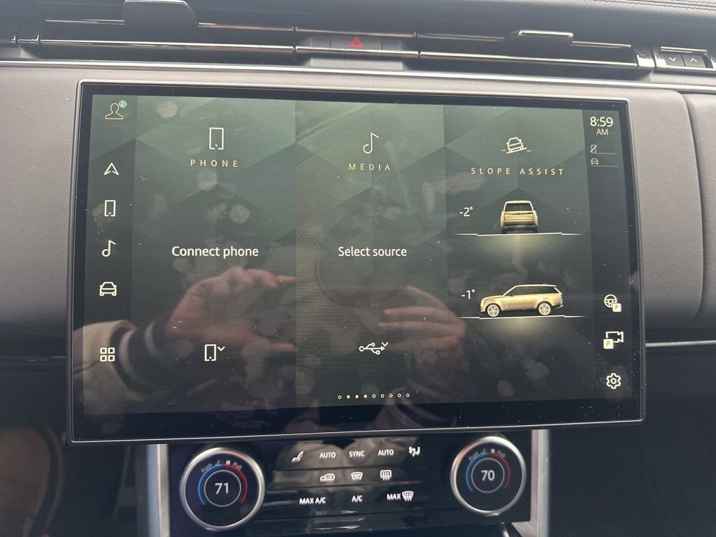 Used 2023 Land Rover Range Rover SE image 17