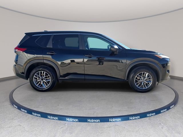 Used 2023 Nissan Rogue S AWD/4WD image 5