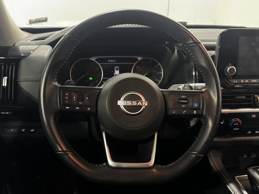 Used 2025 Nissan Pathfinder SV AWD/4WD image 5