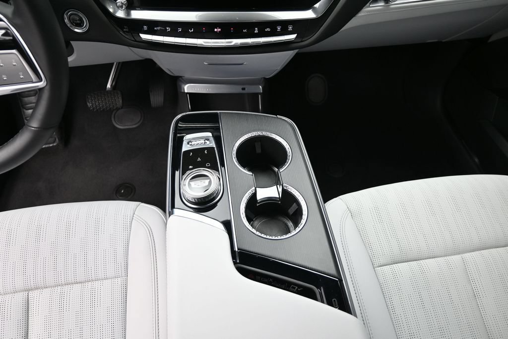 Certified 2024 Cadillac Lyriq Sport AWD/4WD image 13